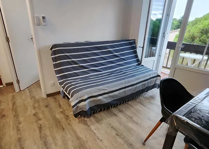 Joli T2 150 Metres De La Apartamento *